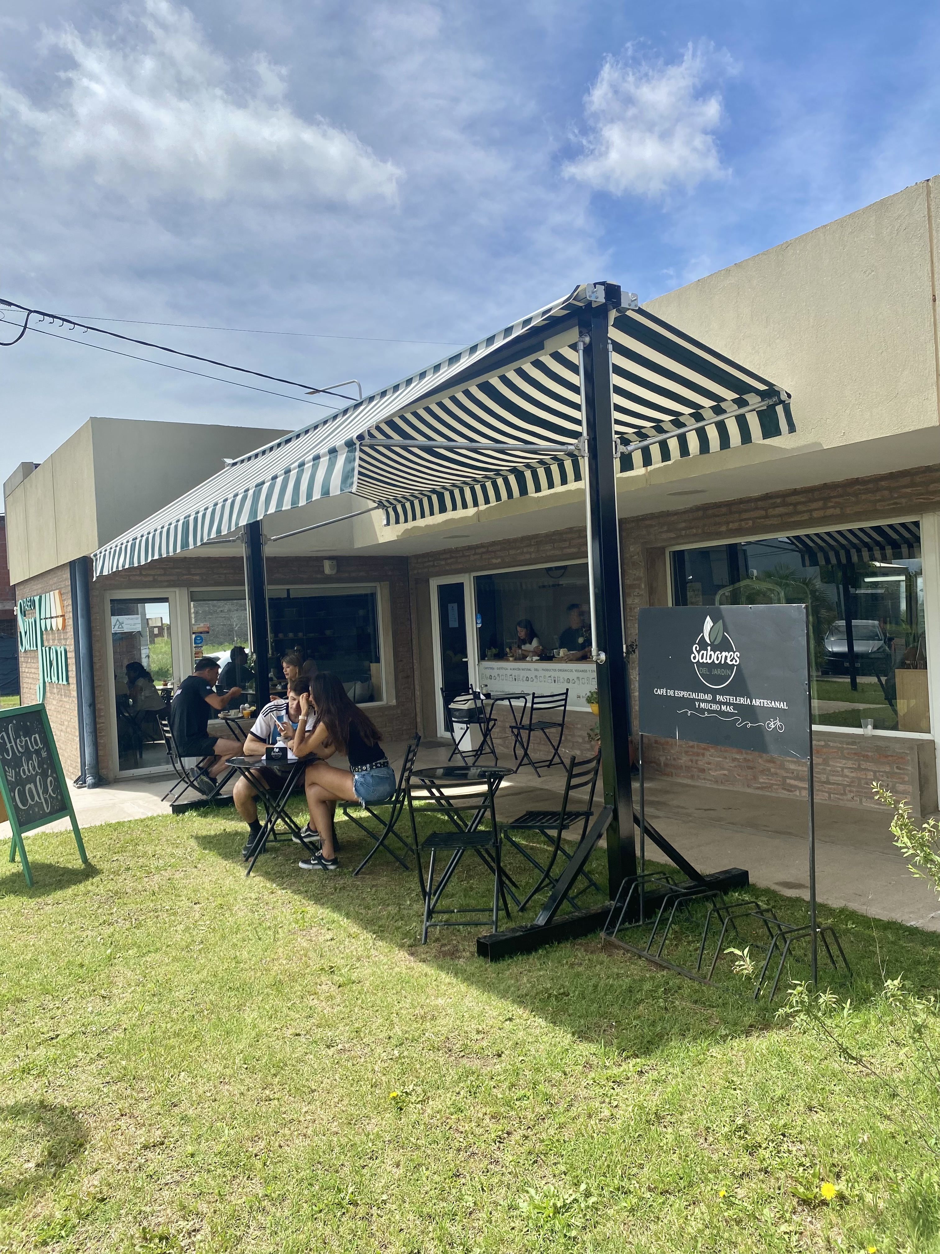Interior Sabores del Jardín